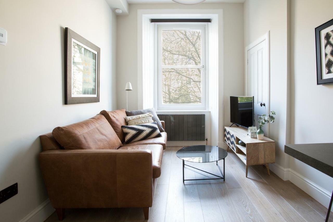 Holyrood Park City Centre Apartment Edinburgh Bagian luar foto